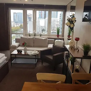 https://alma-apartments-rondo-onz.warsawhotelspoland.com